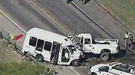 Texas Church Bus Crash 13 Killed 2 Injured In Collision With Pickup