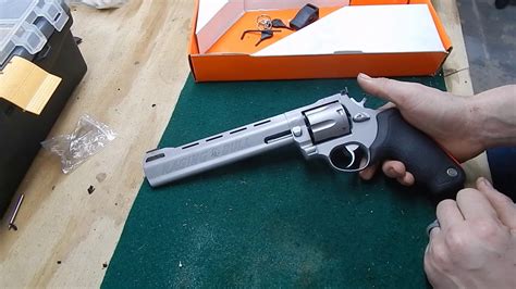 First Look At The Taurus Raging Bull 444 44 Magnum Revolver Youtube