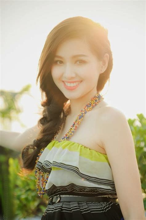 Tam Tit A Pure And Holy Hotgirt In Vietnam The Most Beautiful Women
