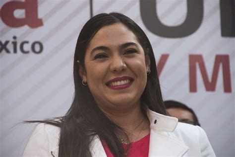 Quién Es Indira Vizcaíno La Segunda Mujer En Tomar El Cargo De Gobernadora De Colima Infobae