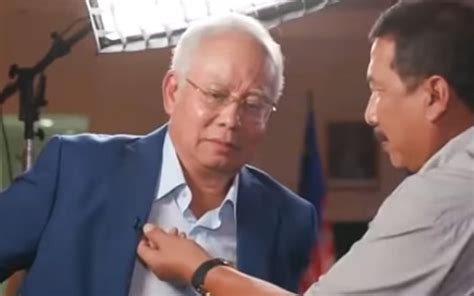 Speaking to al jazeera's 101 east in an exclusive interview that aired last saturday (oct 27), najib was grilled over issues related to 1malaysia development bhd (1mdb) and the rm2.6billion (s$860 million) deposited into his account, which he had claimed was a donation from a member of the saudi. Najib: Saya tinggalkan wawancara kerana Al Jazeera tak ...