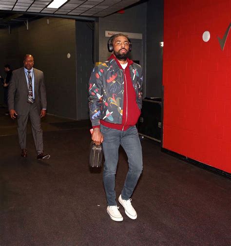 Whats In Their Wardrobe Kyrie Irving Nice Kicks