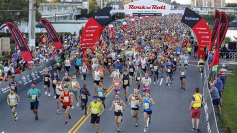 Thousands Participated In Rock N Roll Half Marathon