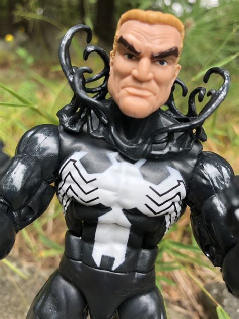 Venom Marvel Legends Venom Series Figure Review 2018