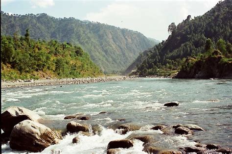 8 Rivers In Himachal Pradesh For A Beautiful Holiday Vacay 2024