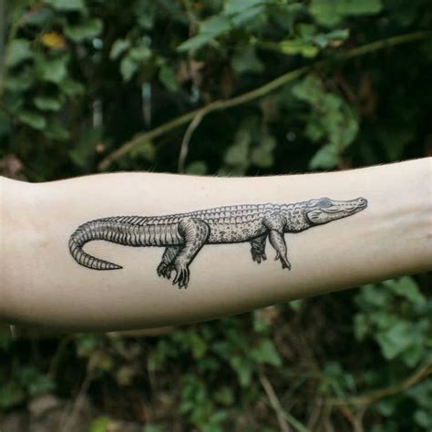 25 Temporary Tattoos For Adults That Prove Impermanent Ink Is Fun At Any Age Crocodile Tattoo