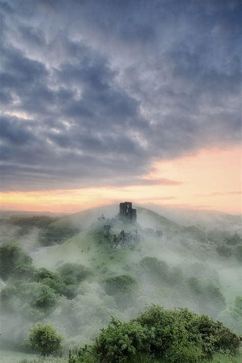 Corfe Castle A Misty Morning At Core Castle Dorset Daniel Allen