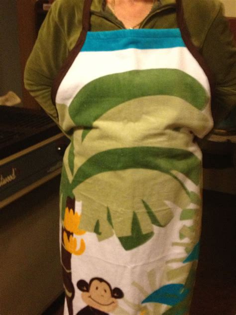 Make your own baby bath towel apron easily with a washcloth, hand towel, and bath towel! Baby bath towel apron I made without a pattern. Used a ...