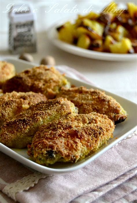 Il pollo impanato al forno è un ottima alternativa al pollo fritto.veloce, saporito, ottimo secondo piatto.i più piccoli ne vanno pazzi, i grandi pure. Alette di pollo impanate al forno | Ricette, Pollo ...