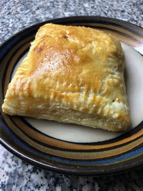 Easy Beef Empanada With Puff Pastry