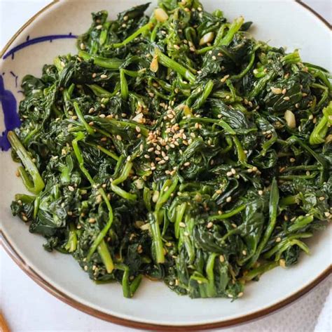 Easy 10 Minute Korean Spinach Side Dish Christie At Home