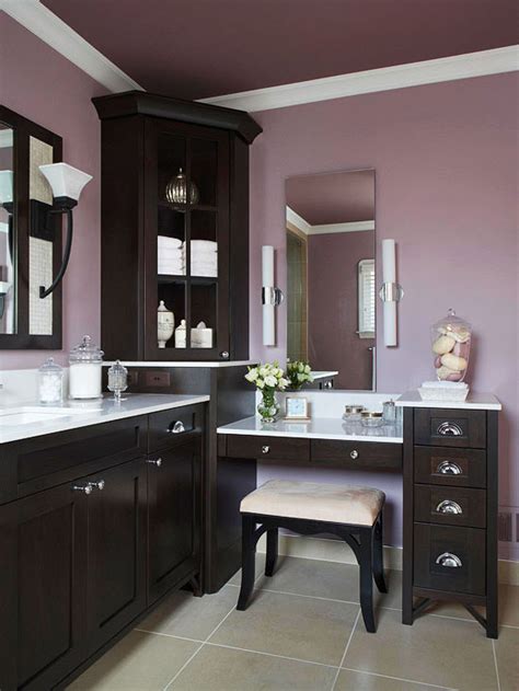 We consulted professional renovators, property experts and interior according to build australia, the standard vanity height for a bathroom is between 85cm to 90cm, but they can be installed higher if need be. Bathroom Makeup Vanity Ideas | Better Homes & Gardens