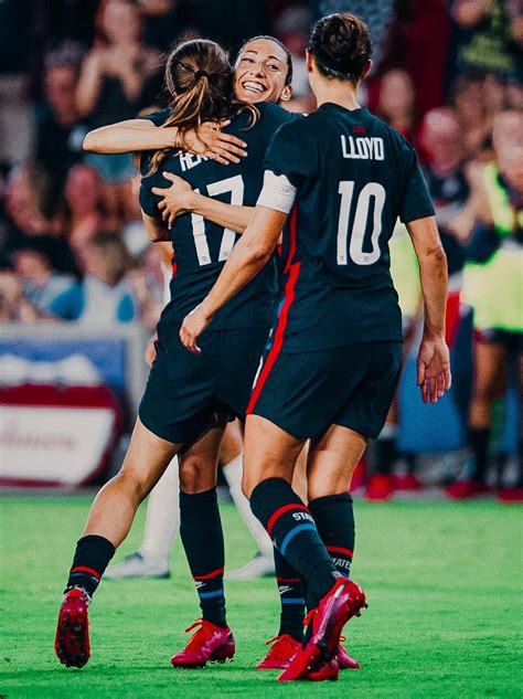 Christen Press Tobin Heath Carli Lloyd Usaveng Shebelieves Cup