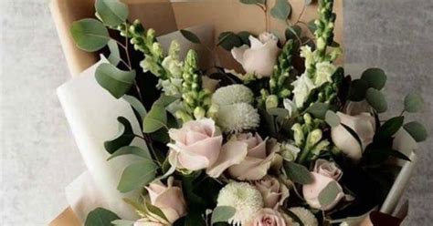 Graduation Flowers Guide To Sending Flowers To Congratulate The