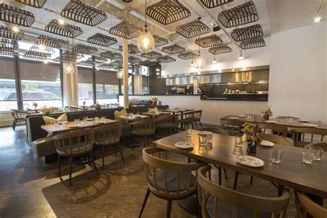 Soul food restaurants in chicago. Tour Virtue, Hyde Park's new soul food restaurant from ...