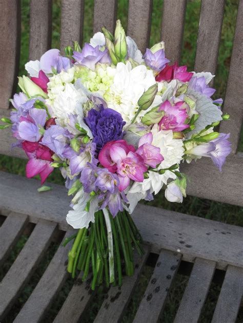 Seasonal flowers created by mulberry flowers. 72 best Center Pieces and Blooming Flowers for September ...