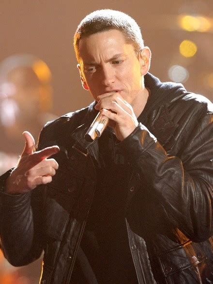 Gambar Foto Eminem Dalam Sebuah Photoshoot Foto 2 Dari 20