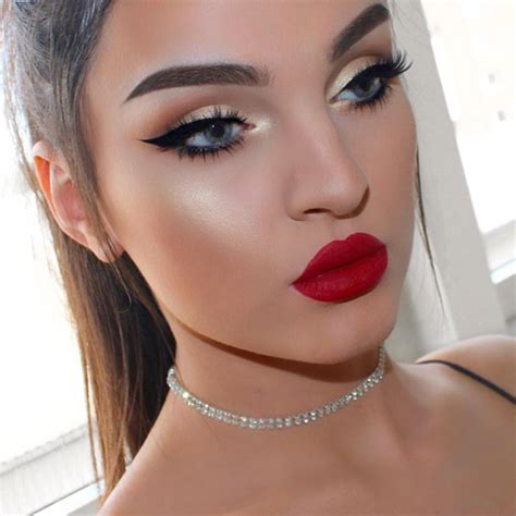 21 Makeup Looks That Light Up Instagram