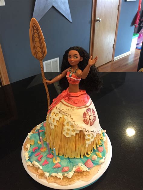 Moana Doll Cake