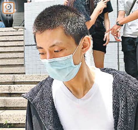 Look up in linguee suggest as a translation of 緩刑 機舖闢賭場違停業令 管理人判監緩刑 - 東方日報