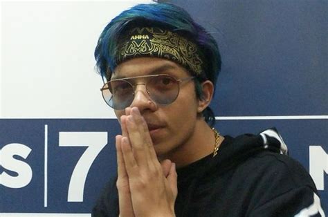 Perempuan dewasa yang belum nikah dan mimpi sedang hamil maka tandanya dia akan segera dipertemukan dengan jodohnya. Akan Jadi Pasangan Pertama yang Menikah di GBK, Atta ...