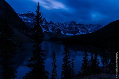 Moraine Lake At Night Moraine Lake Lake Moraine