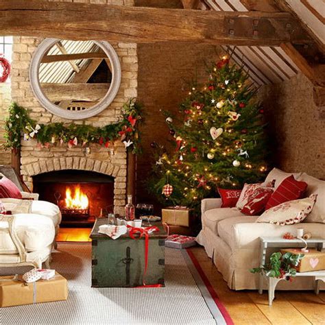 These ideal living room ideas have minimal time investment. 60 Elegant Christmas Country Living Room Decor Ideas ...