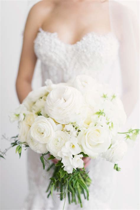 White flower wedding bouquets, perfect for those of you who want the feel of white where the color white symbolizes purity in couple's love. 55+ White Wedding Ideas for Romantic Wedding | Deer Pearl ...