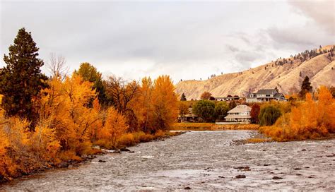 Wenatchee River During Autumn Rwashington