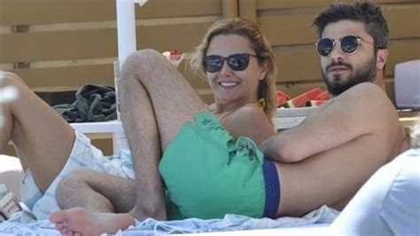 01.06.2021 19:06 ~ 02.06.2021 00:15 adamolanbidinler eski ama sağlam bir ad: Ece Erken'den boşanma kararı - Son Dakika Magazin Haberleri