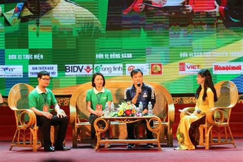 Ô lạp na lạp hoàng hậu 1999 《hoàn châu cách cách 2》 2002 《hoàn châu cách cách 3: Đại tá Hoàng Xuân Vinh giao lưu cùng 100 thủ khoa xuất sắc ...