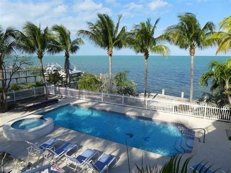 There is also plenty to do right at our large vacation rentals that sleep 30 or more in florida, as well as amenities you might only find in much more expensive rentals. SeaSpell Pool Home: 4 Bedroom Vacation Home Rental ...