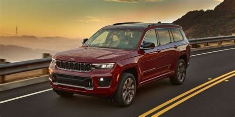 View Photos Of The 2021 Jeep Grand Cherokee L