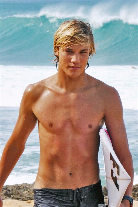 Pin By Brett Levine On Lovely To Look At Surfer Guys Surfer Dude Men Blonde Hair