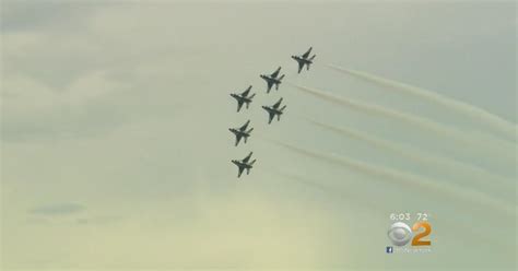 Thousands Pack Jones Beach For Annual Bethpage Air Show Cbs New York