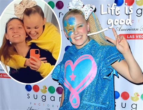 Jojo Siwa Opens Up About Her Girlfriend Kylie And How She Lost Fans After Coming Out Perez Hilton