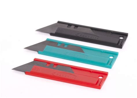 Backnife Ceramic Utility Blade And Holder Available In Blackredblue