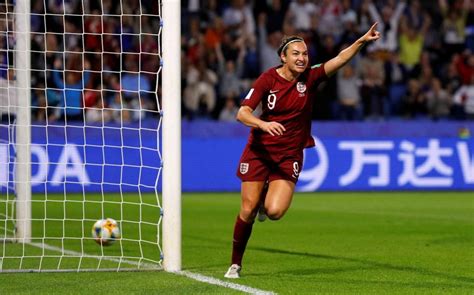Jodie Taylor Strikes Winner As Patient England Eventually Find Way Past