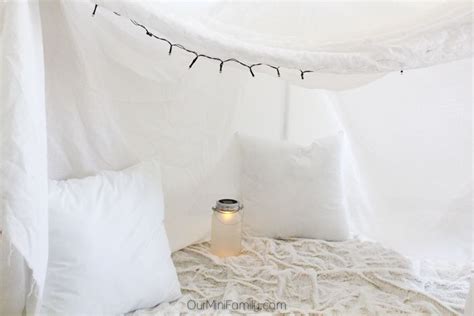 Date Night Idea Build A Romantic Indoor Fort Indoor Forts Indoor