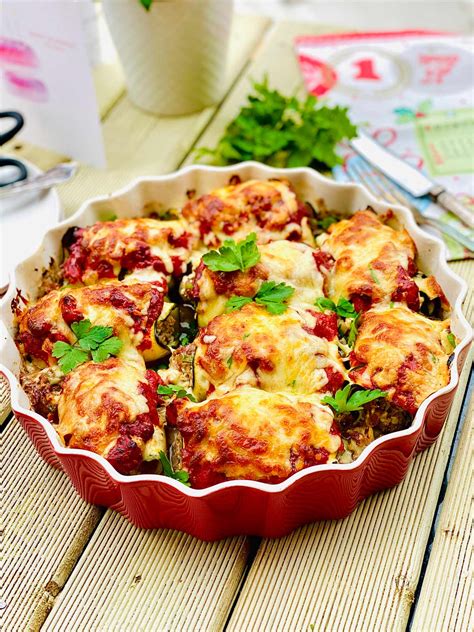 Bake until cheese is melty and enchiladas are warmed through, 20 minutes. Beef zucchini enchiladas - Ramona's Cuisine