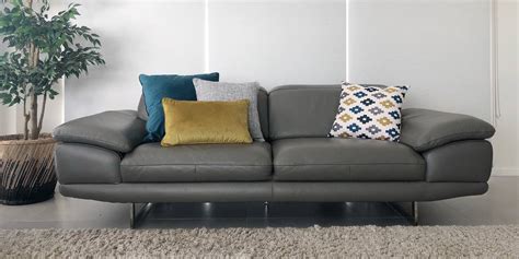 Maybe you would like to learn more about one of these? How many cushions should you put on a sofa? | Australia ...