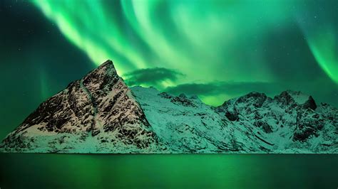 Aurora Season Mountains Hd Nature 4k Wallpapers Images Backgrounds