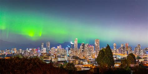 Northern Lights Over Vancouver Oct 11 2021 Rcanada