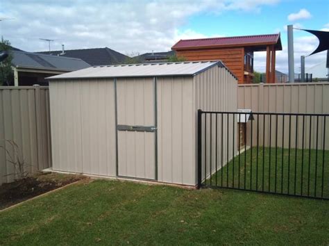 Australia's largest range of cubbies, timber garden sheds, studios and more! How to fix a garden shed to a concrete slab - SteelChief