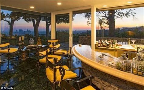 Live Like The King Elvis And Priscilla Presley S Former Beverly Hills