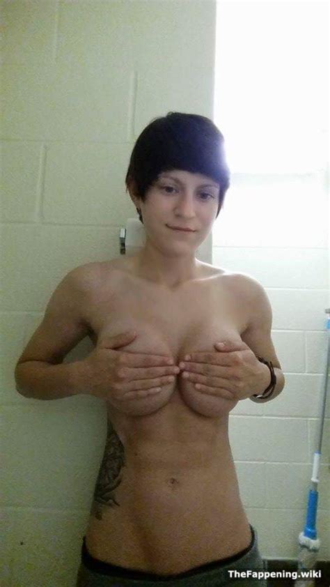 Leaked Marine Nudes Marine Nude Photo Leak Hot Military Girls My Xxx Hot Girl