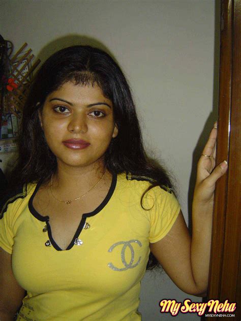 Indian Sexy Girls Neha In Her Favorite Yel Xxx Dessert Picture 2
