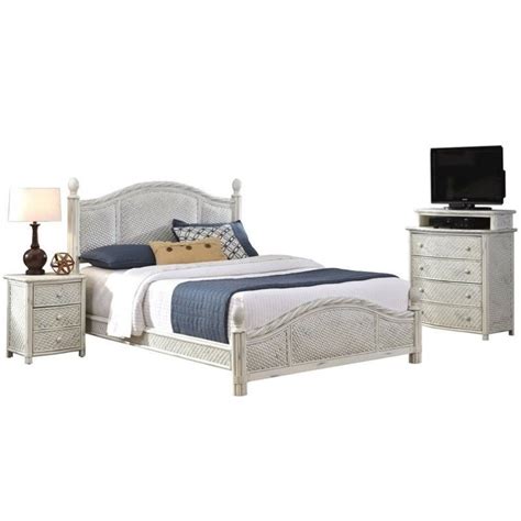The natural look of wicker materials is a perfect addition to a cozy bedroom, adding texture, shape, and style to your personal space. 3 Piece Wicker King Bedroom Set in White - 5548-6020