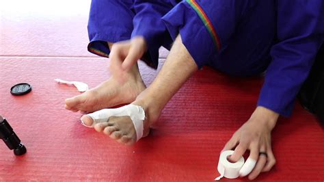 How To Tape Turf Toe Injury