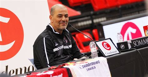 El técnico argentino sergio 'el oveja' hernández consiguió este viernes su primera victoria en el banquillo del casademont zaragoza después de cuatro derrotas consecutivas, al. Sergio Oveja Hernández: "Fue un dolor fuerte terminar con ...